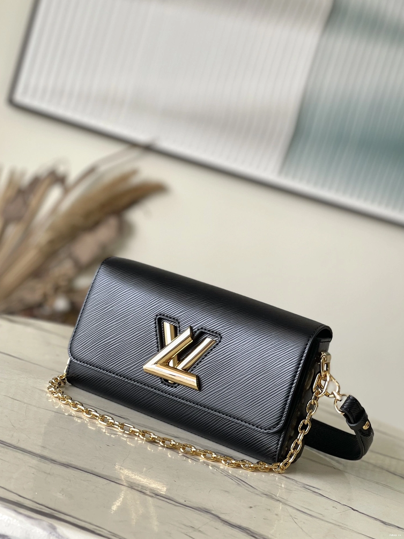LOUIS cm TWIST-23.5*12*7 VUITTON 0814